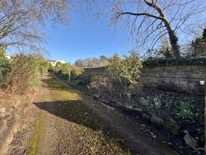 Photo 28- click for photo gallery